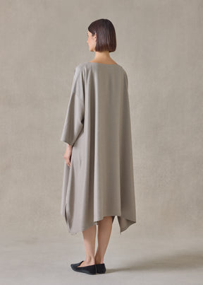 midweight silk plissé scoop neck dress (stone)