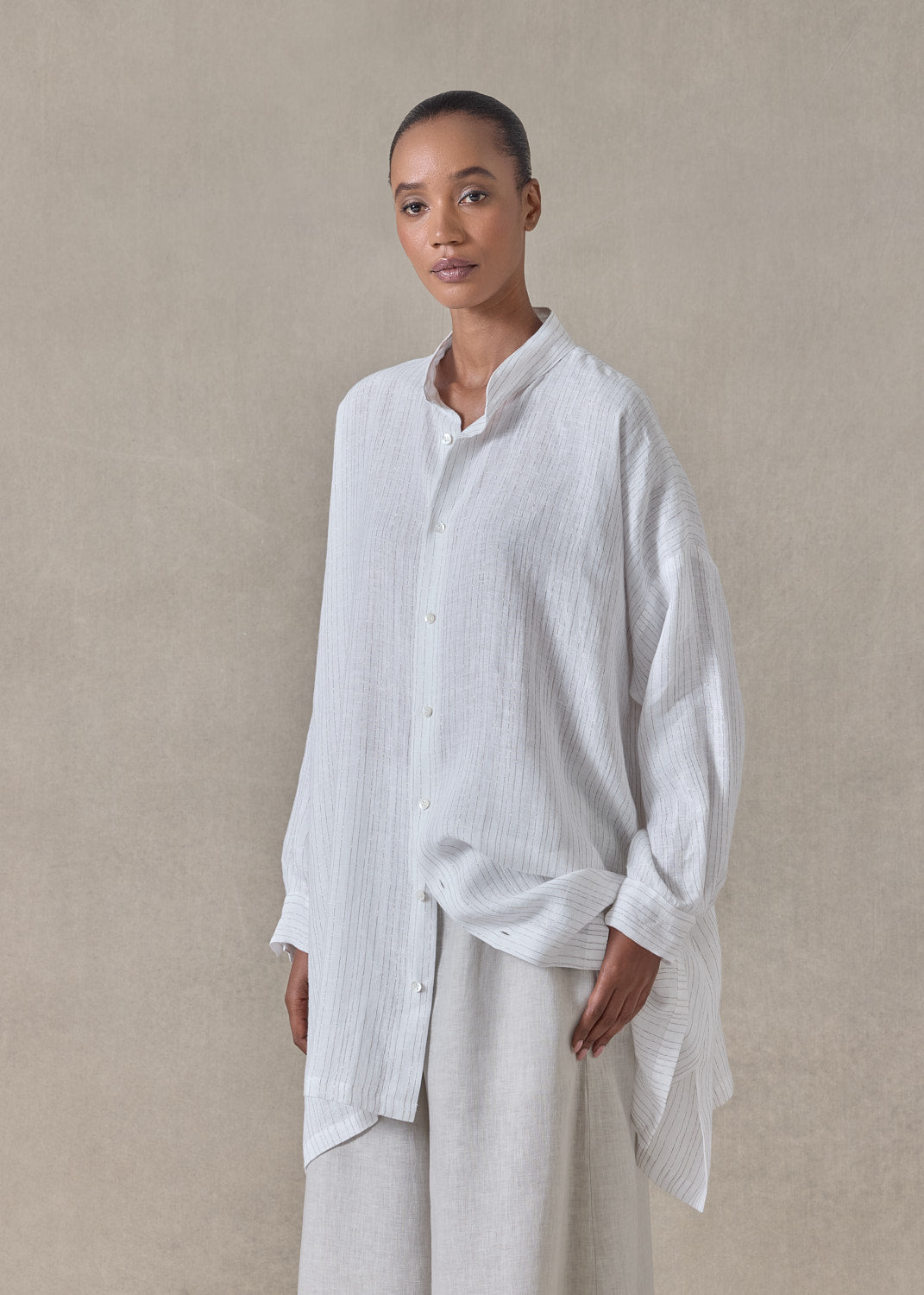 extrafine gold stripe linen wide a-line collarless shirt - long plus (white)