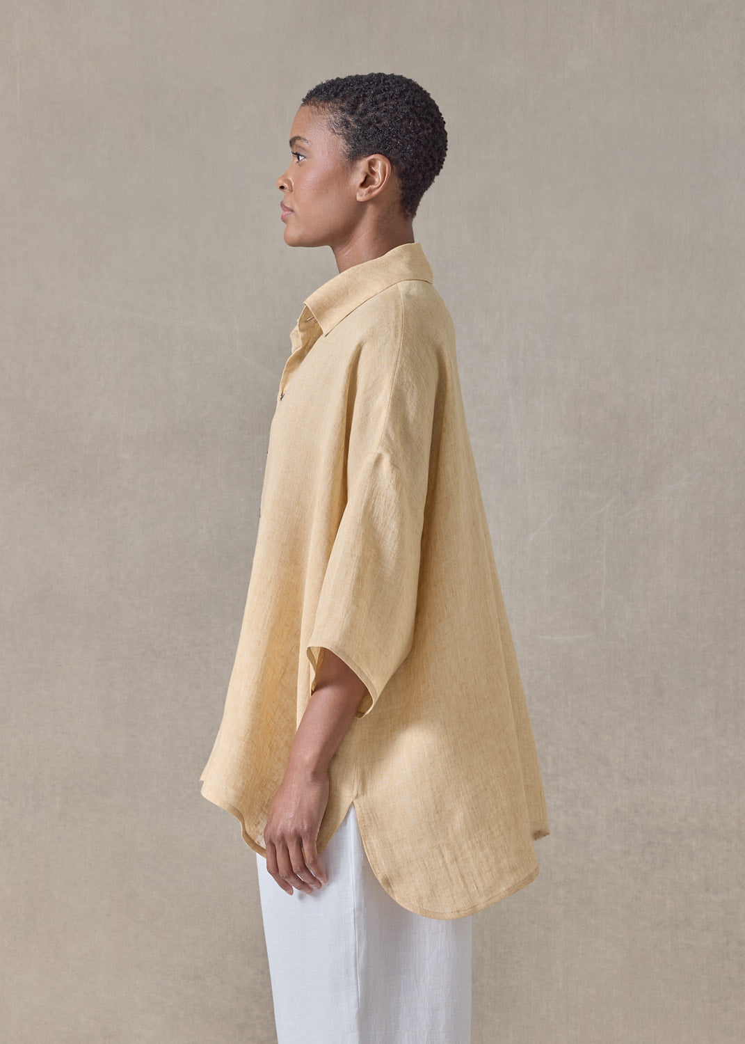 handkerchief delave linen sloped shoulder wide a-line short sleeve shirt with collar - mid plus (haylight)