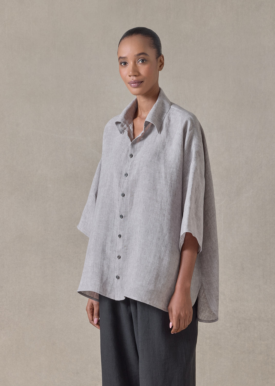 handkerchief delave linen sloped shoulder wide a-line short sleeve shirt with collar - mid plus (stone)