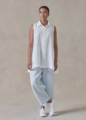 lightweight linen side pleated sleeveless shirt with collar - long (white)
