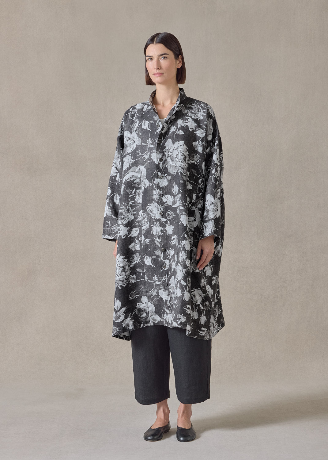 stonewashed linen a-line panelled mandarin jacket coat - 3/4 length (monochrome)