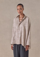 silk jacquard wide a-line double stand collar shirt - mid plus (stone)