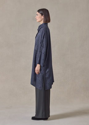 silk jacquard wide a-line double stand collar shirt - very long with slits (navydark)