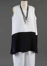 linen A-line round neck shell with side slit detail - long  in black/white