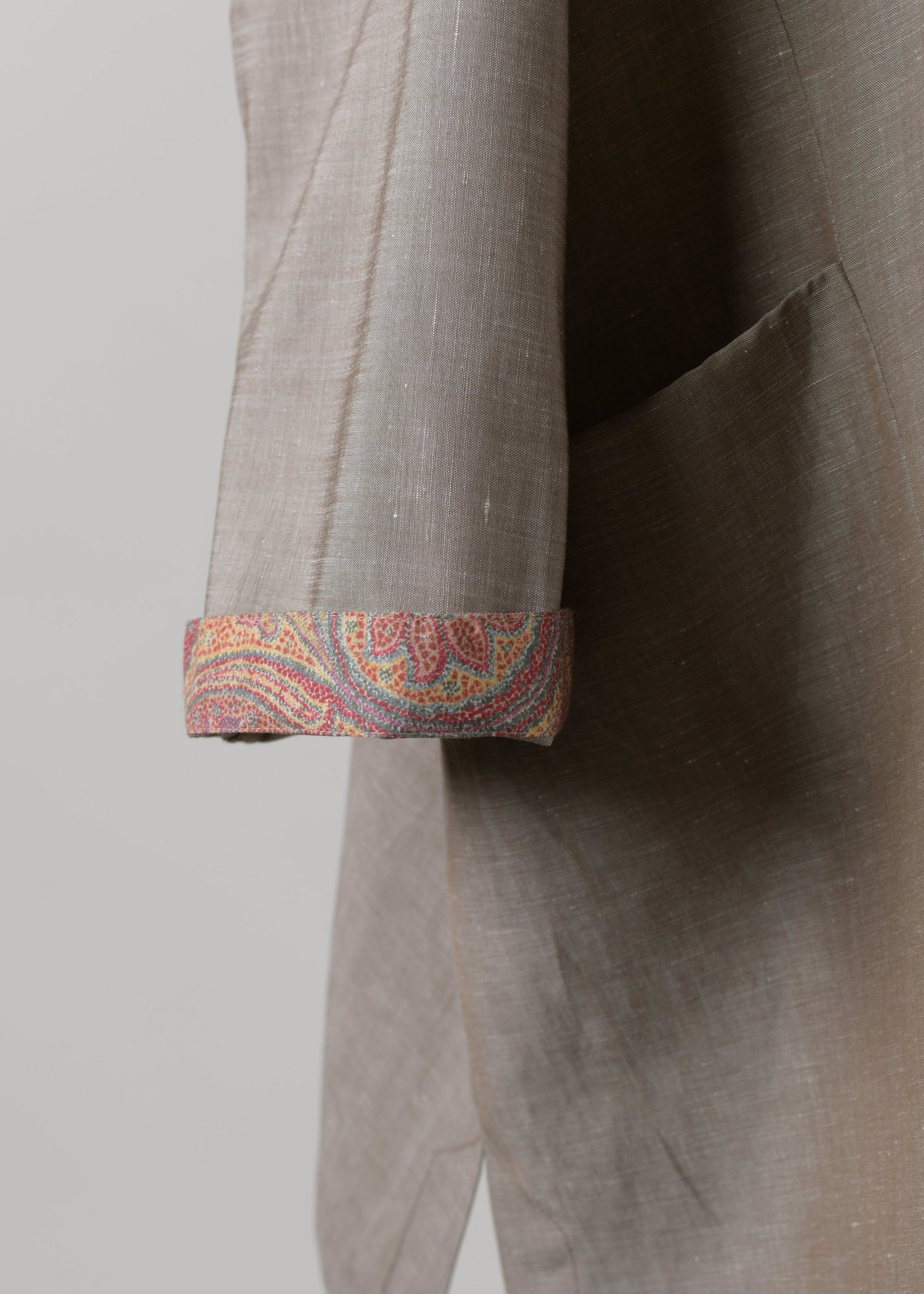 wool mix 'Binish' jacket with collar and cuff detail (cafe)