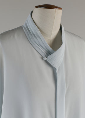 wide longer back v-neck shirt with pleat collar and cuffs - long