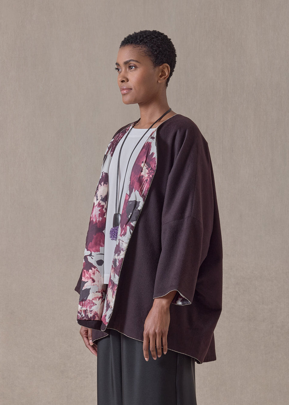 cashmere 3/4 sleeve slope shoulder round neck jacket- long (port)