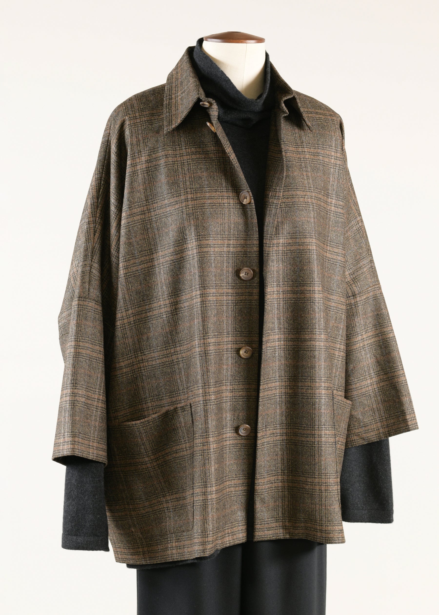 sloped shldr jckt w/collar - long 3/4 slvs (lined)