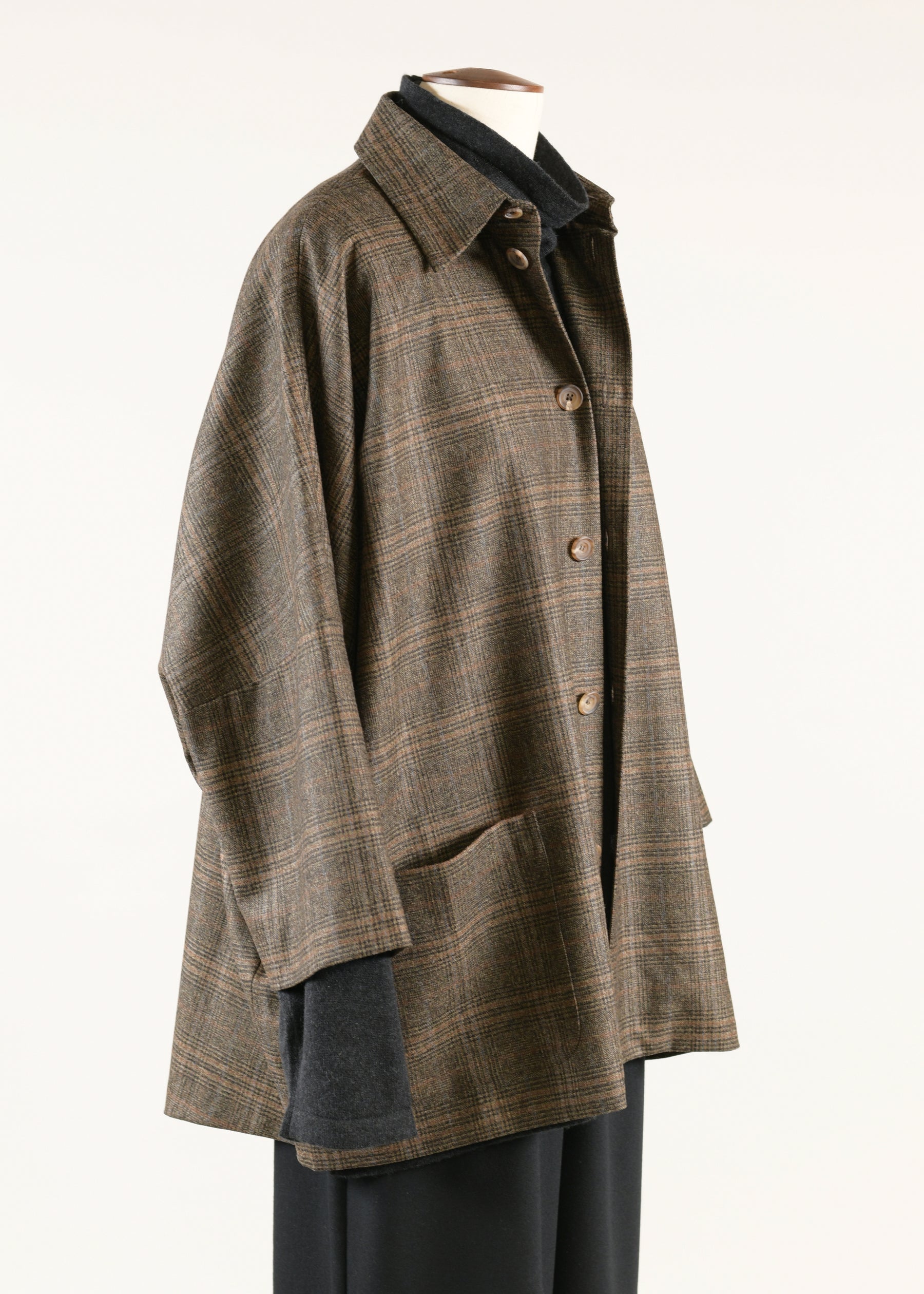 sloped shldr jckt w/collar - long 3/4 slvs (lined)