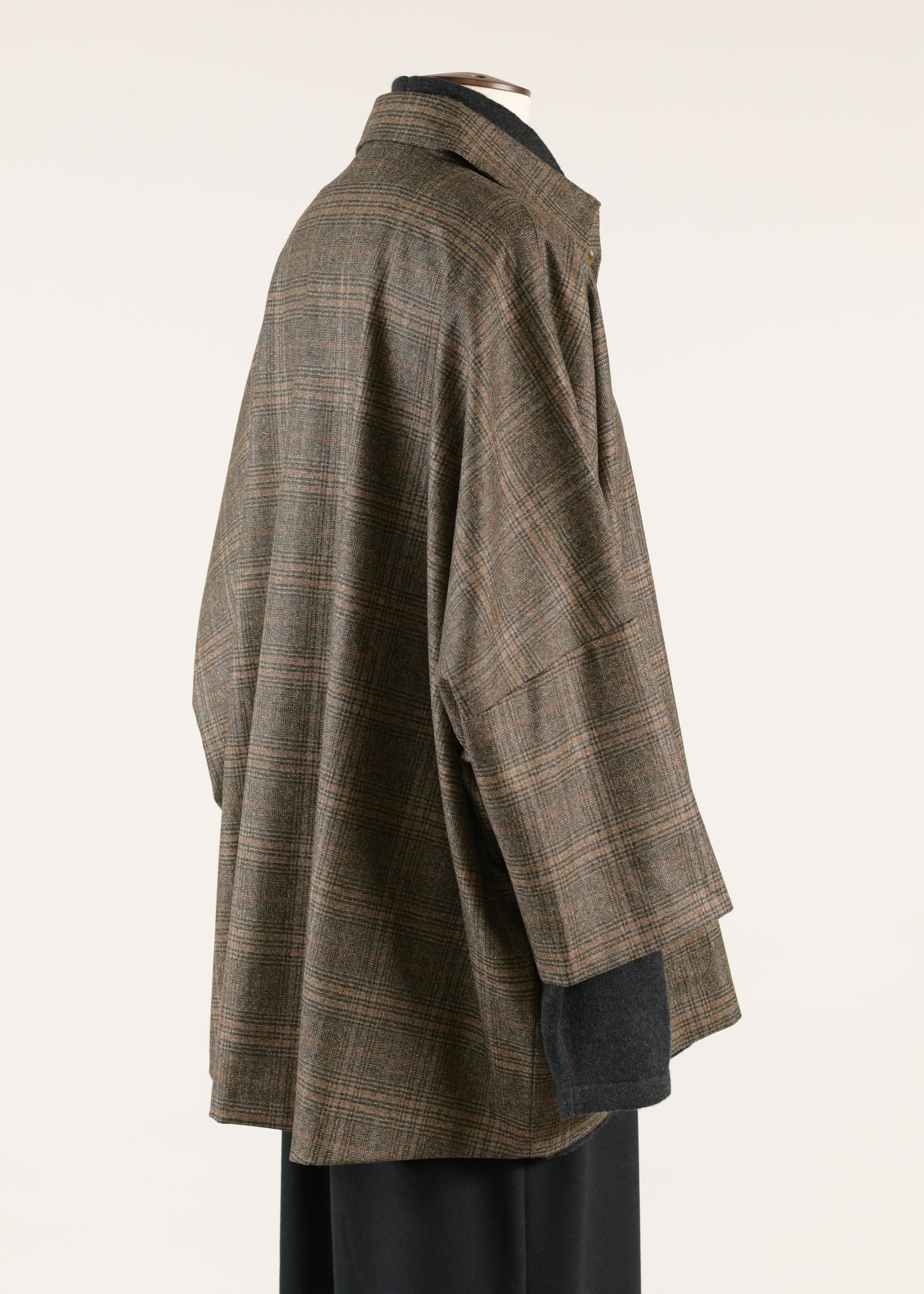 sloped shldr jckt w/collar - long 3/4 slvs (lined)