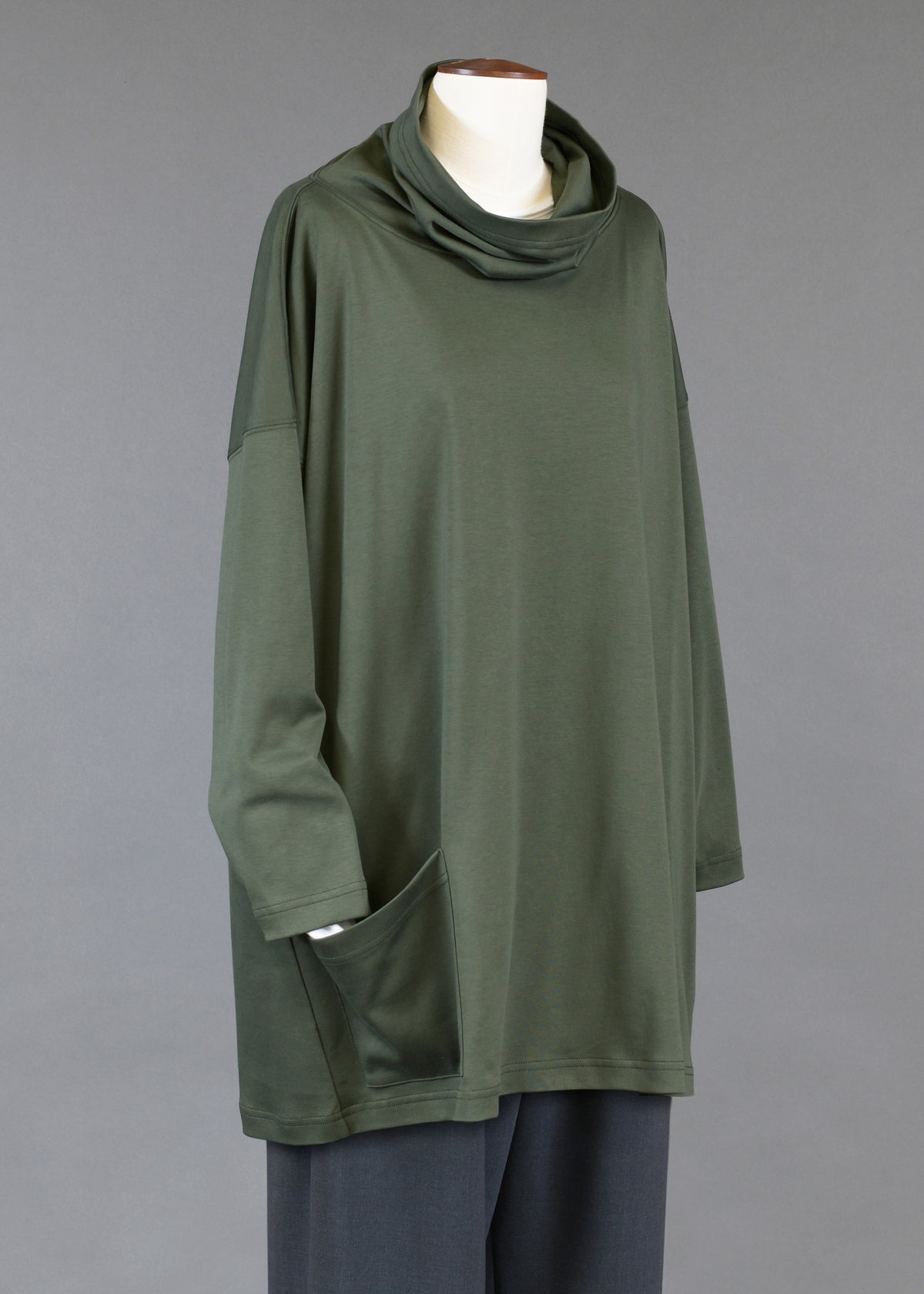 one pocket angle-to-front monks top - long