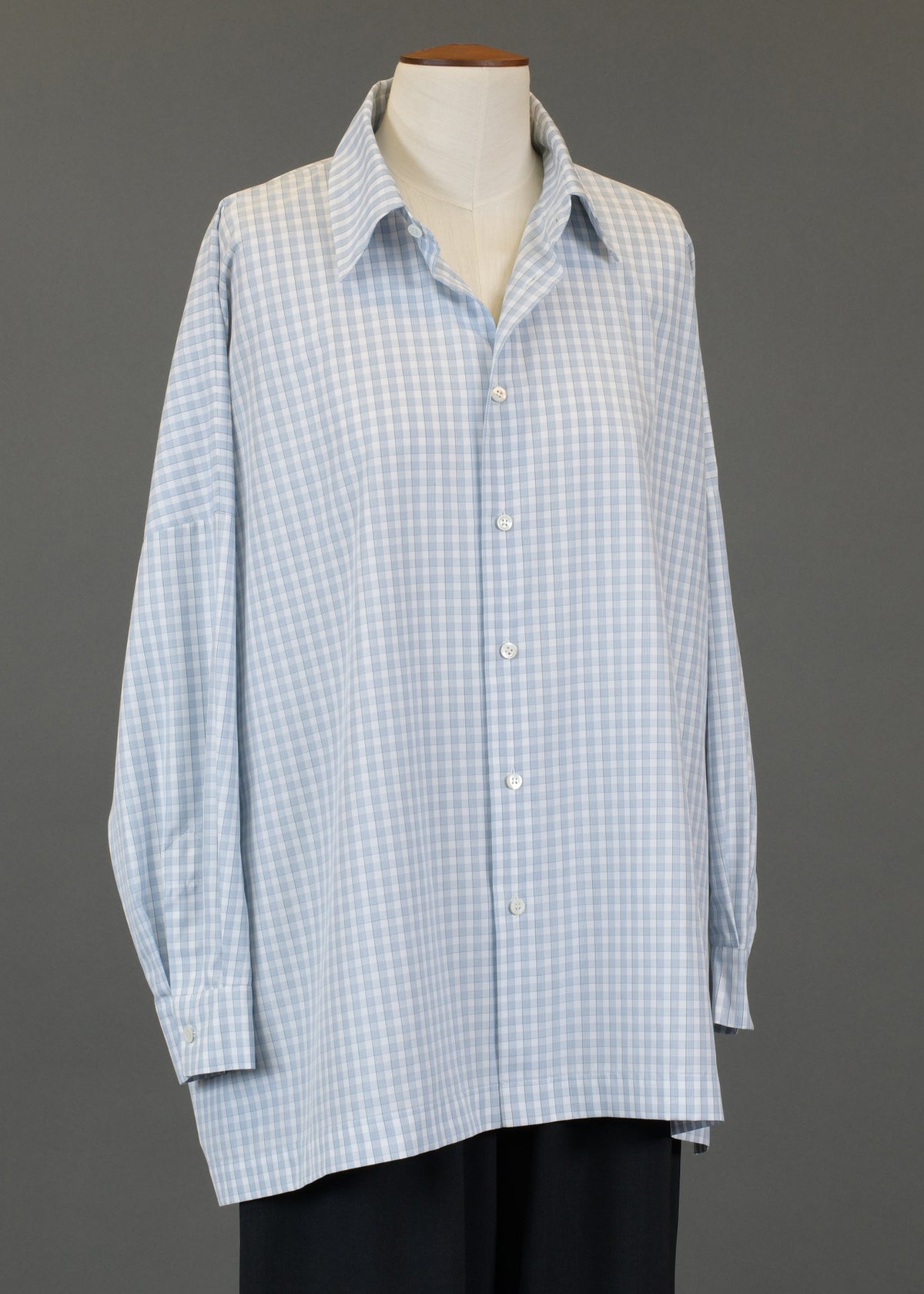 wide longer back shirt with collar - long