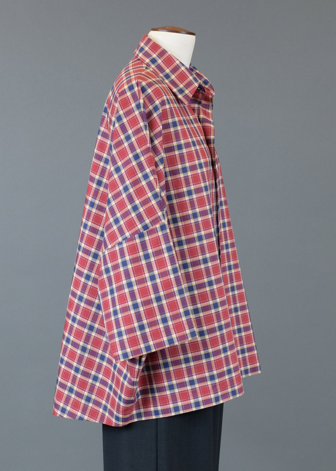 3/4 sleeve sloped should shirt with collar - long
