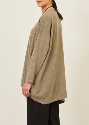 cashmere smaller front larger back round neck sweater - long
