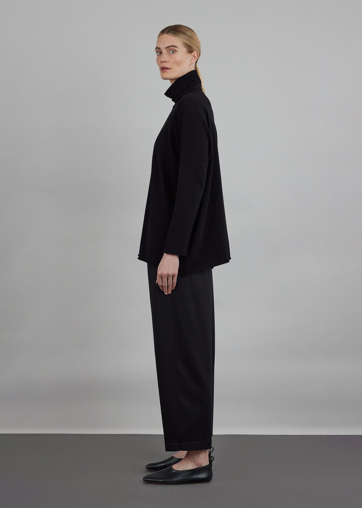 slim sleeve raw edge scrunch neck sweater - mid plus