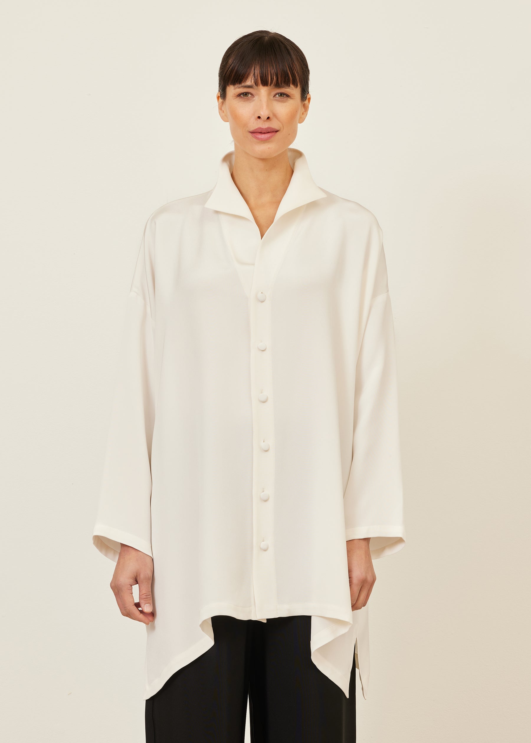wide A-line shirt with open 'standup collar'  - long plus
