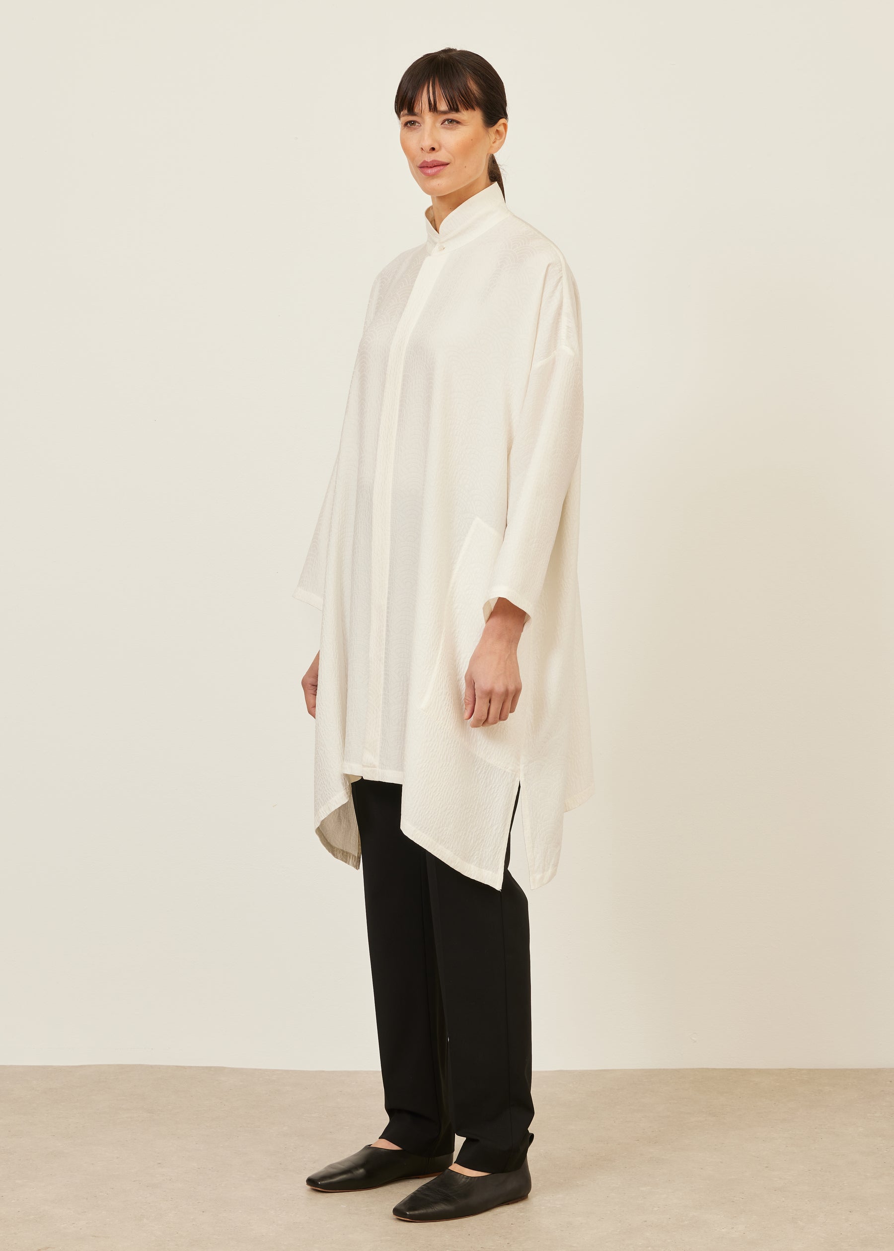 wide A-line double stand collar shirt - very long with slits
