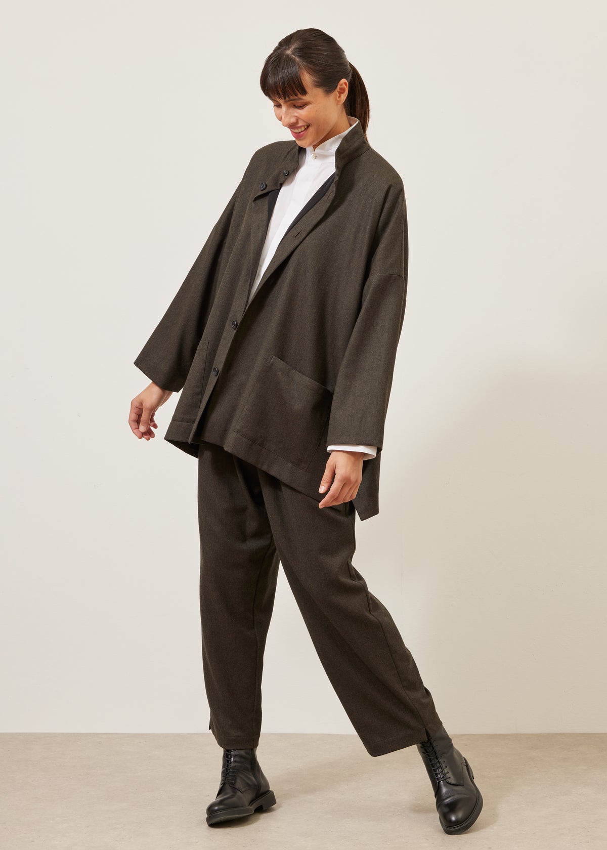 wide longer back double stand collar jacket - long