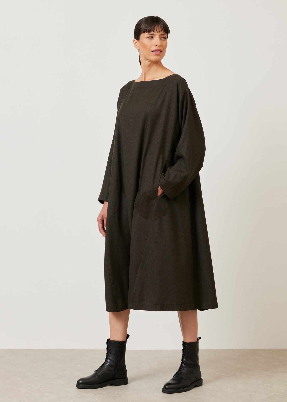 side panelled scoop neck dress