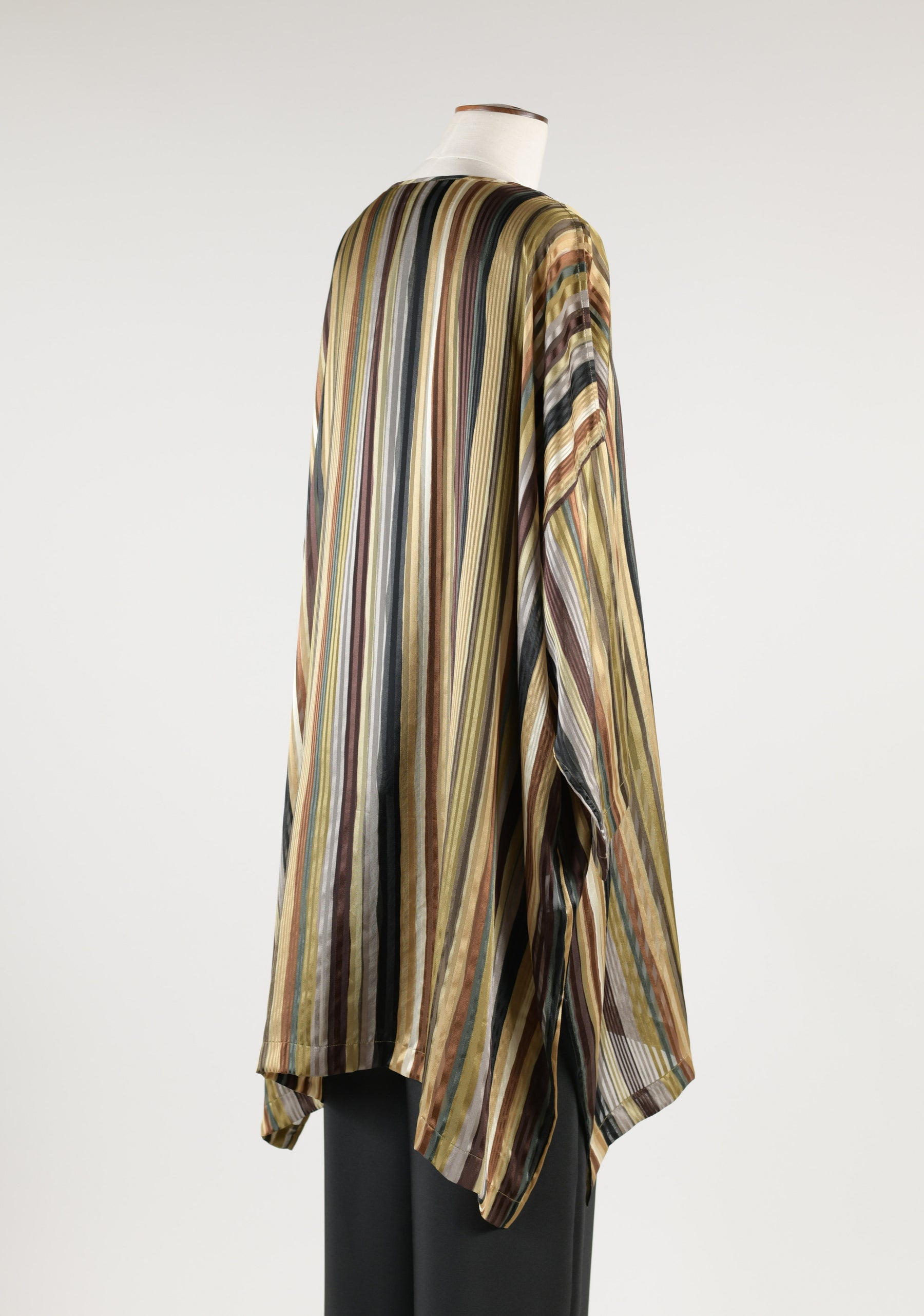 wide bound neck shirt - very long with slits