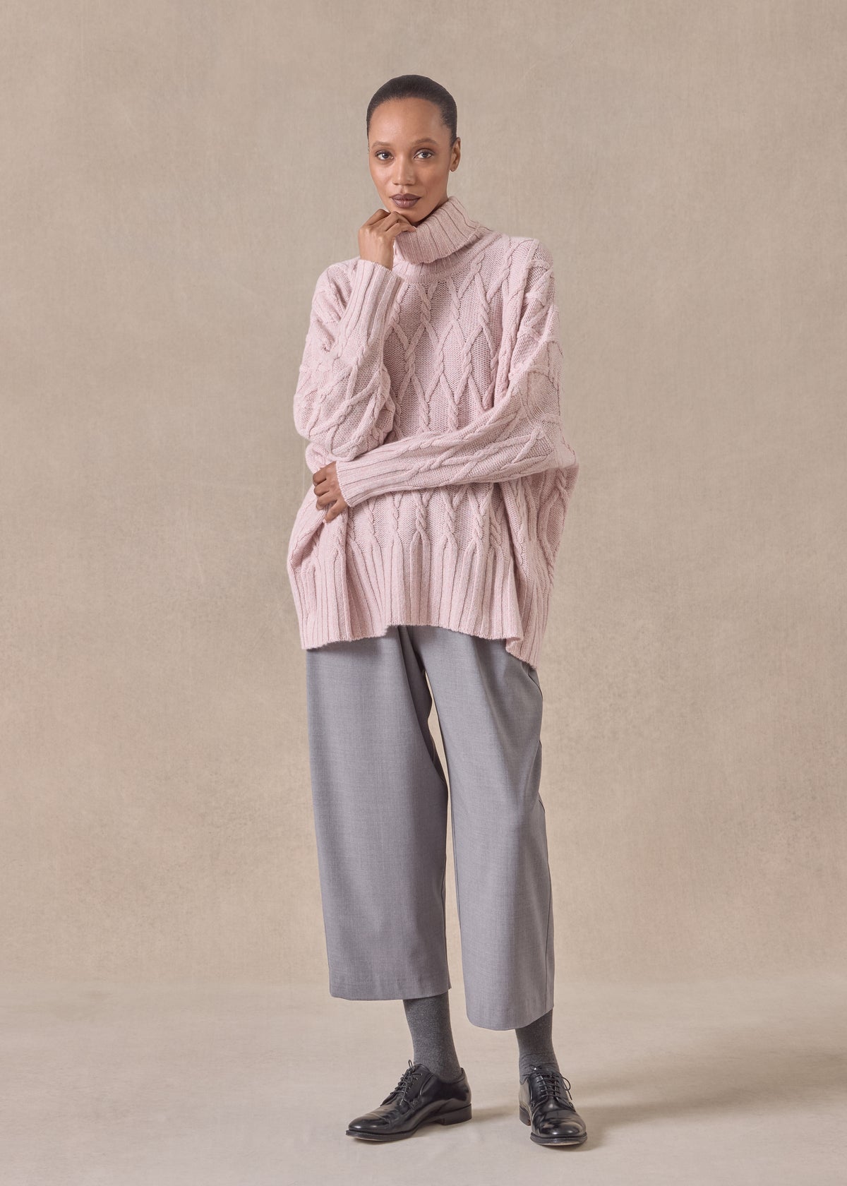 cashmere roll neck sweater - mid plus