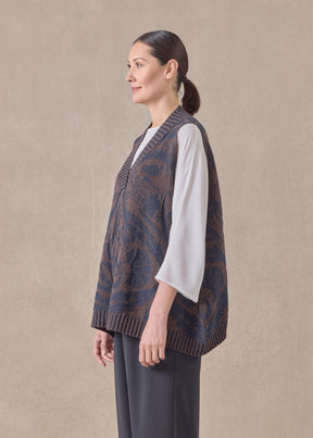 cashmere a-line sleeveless V-neck - mid plus