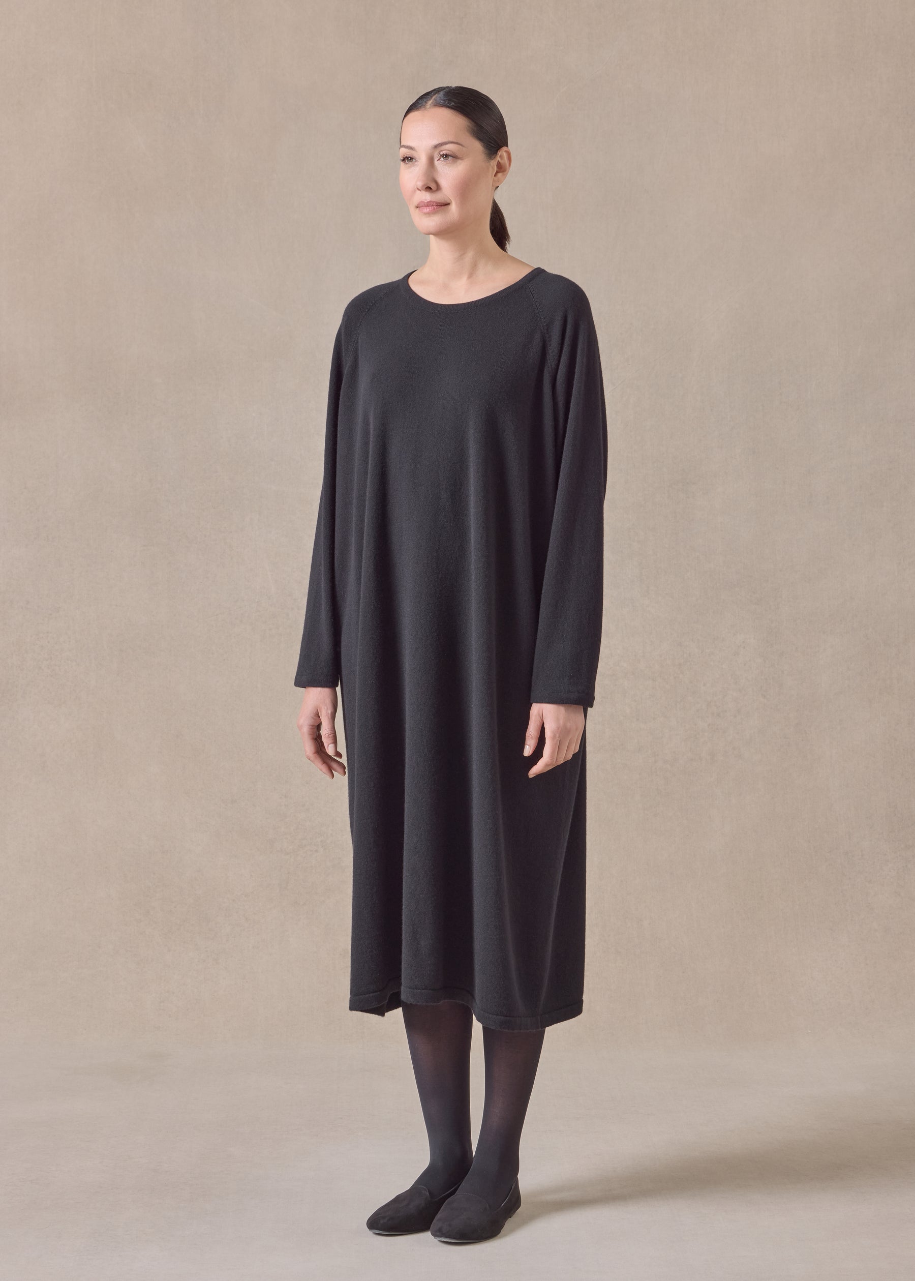 cashmere raglan sleeve round neck dress