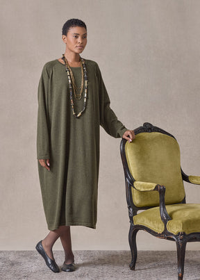 cashmere raglan sleeve round neck dress (mossbronze)