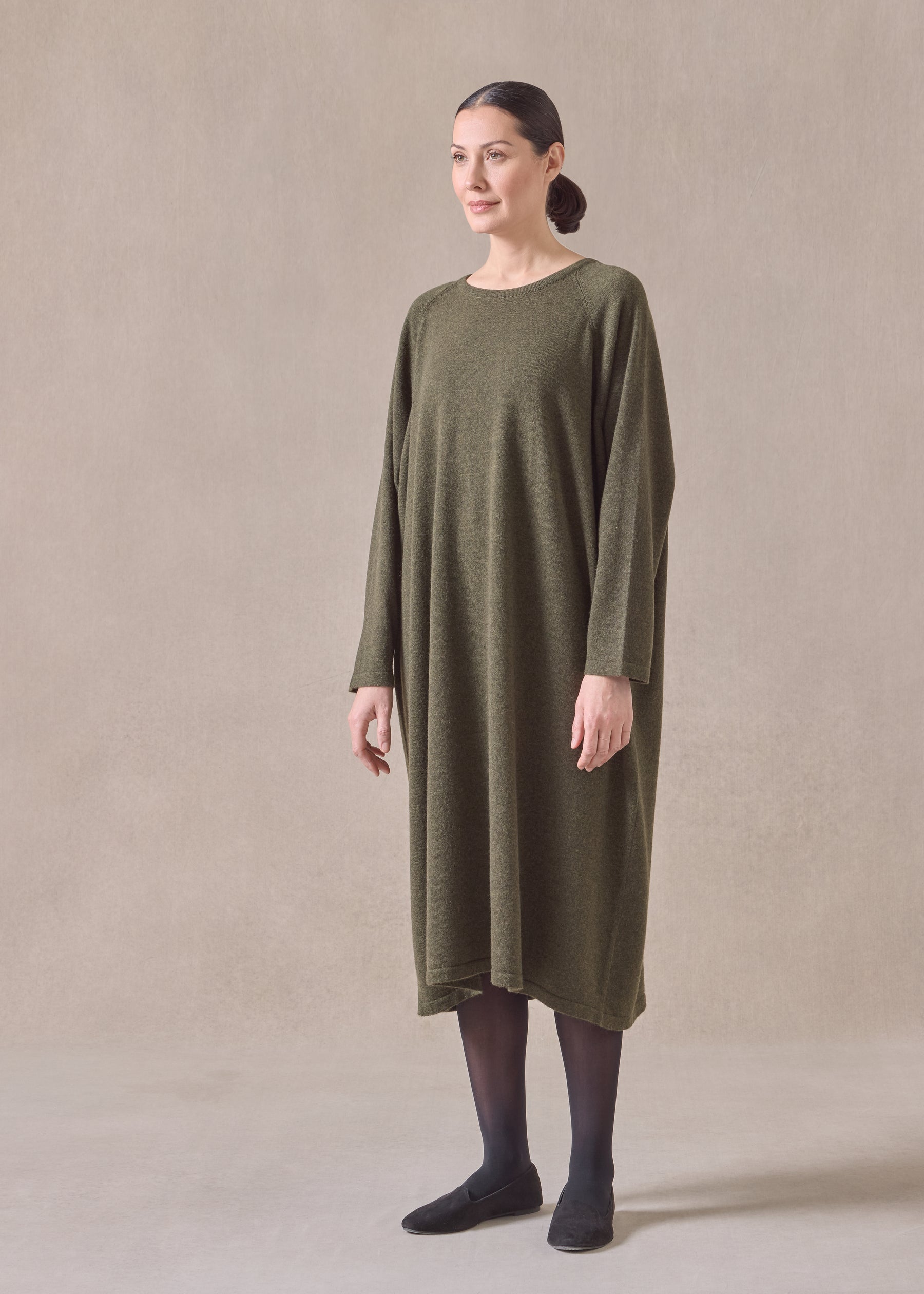 cashmere raglan sleeve round neck dress