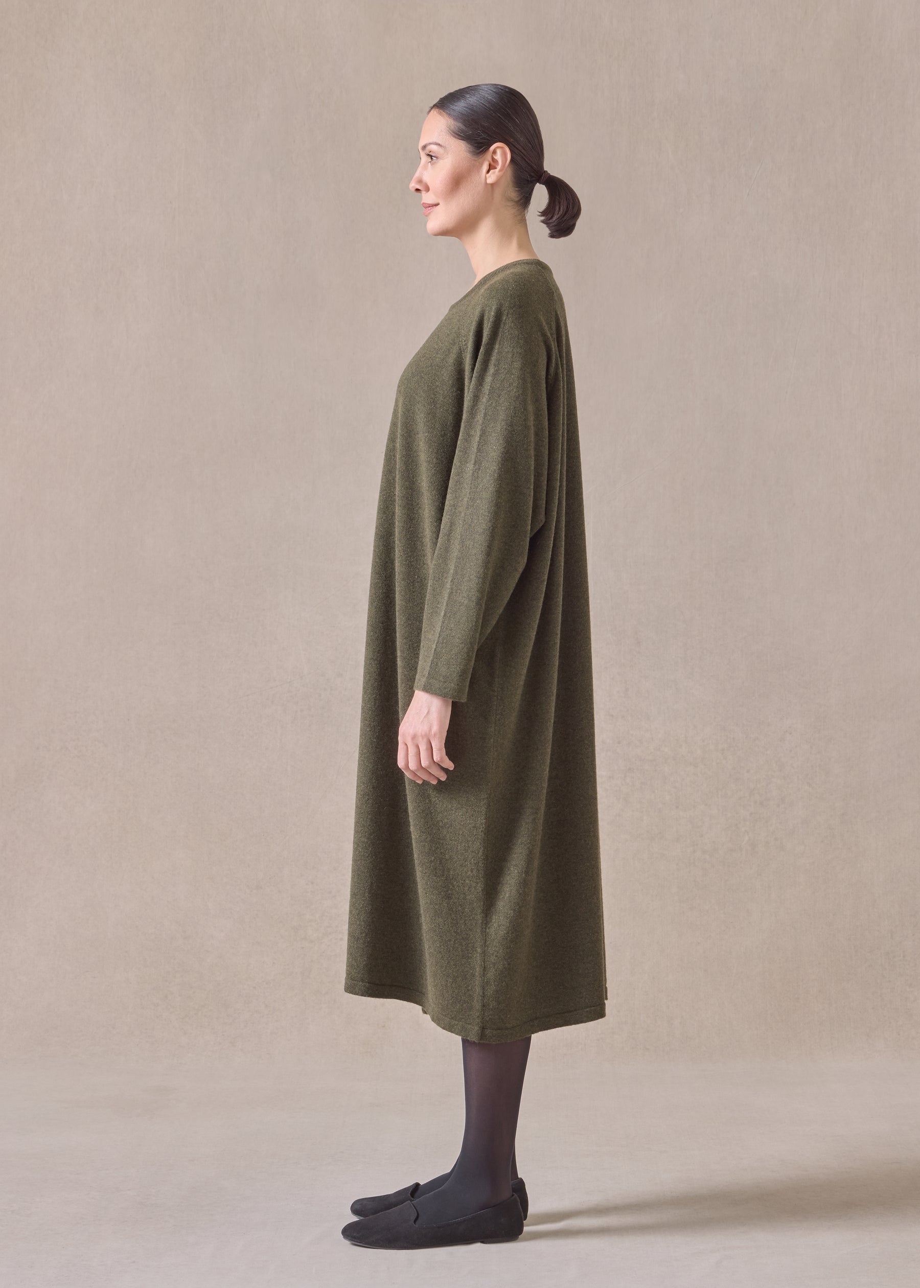 cashmere raglan sleeve round neck dress