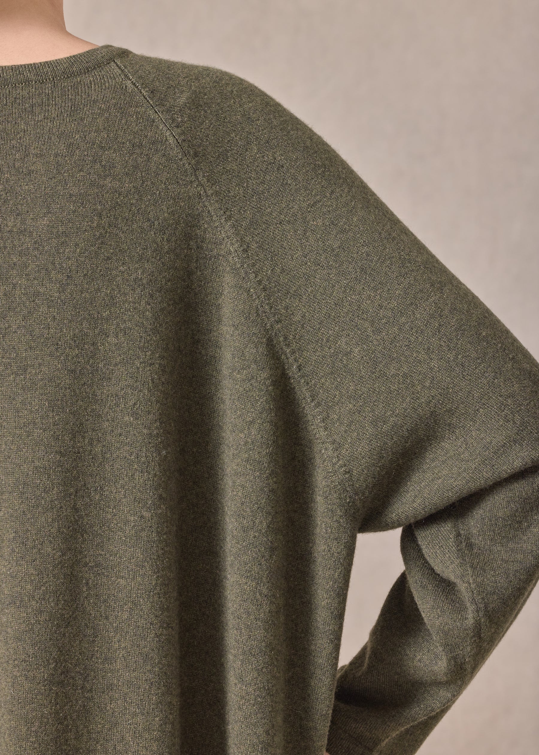 cashmere raglan sleeve round neck dress