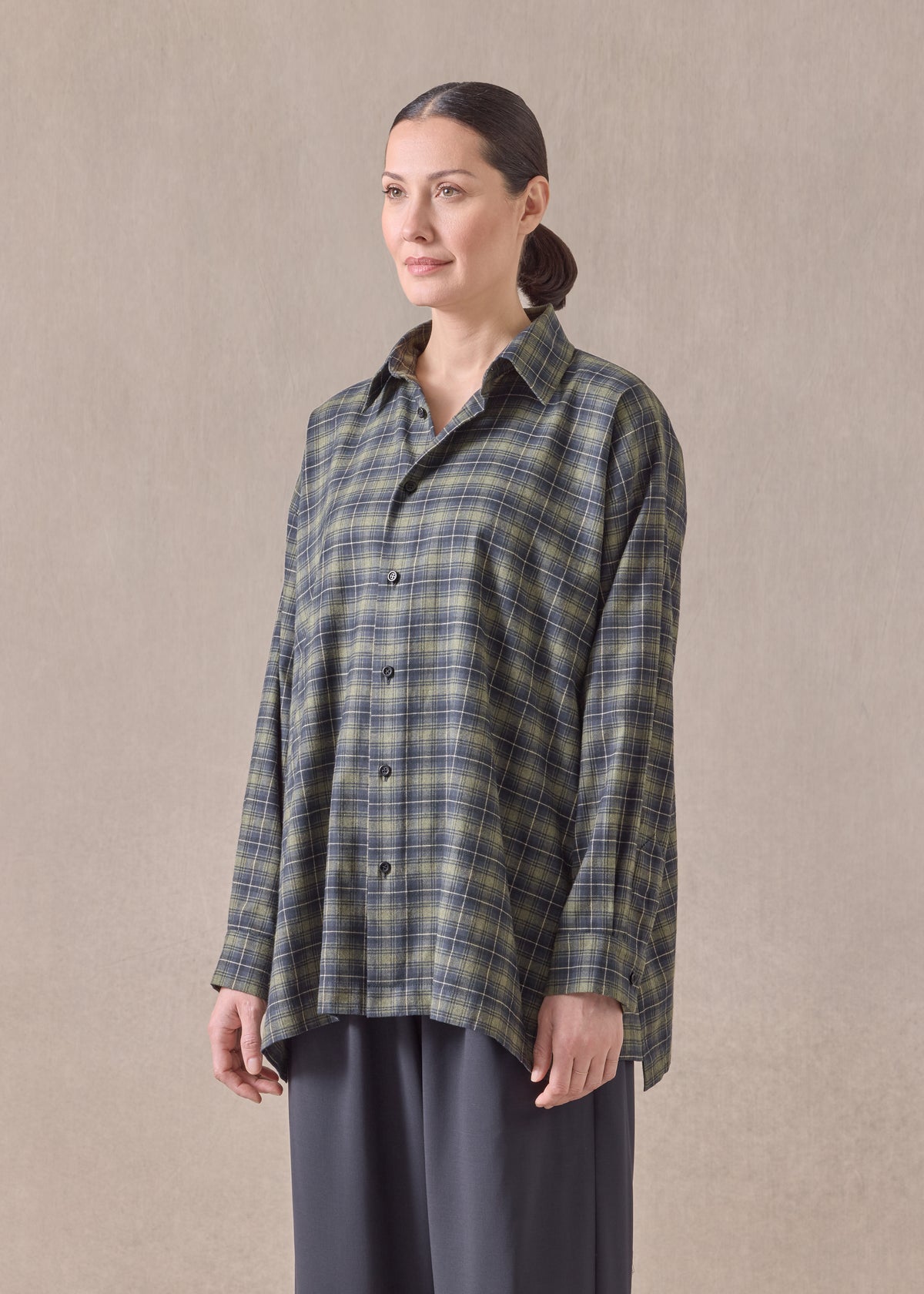 cotton slim a-line shirt with collar and stepped insert - long