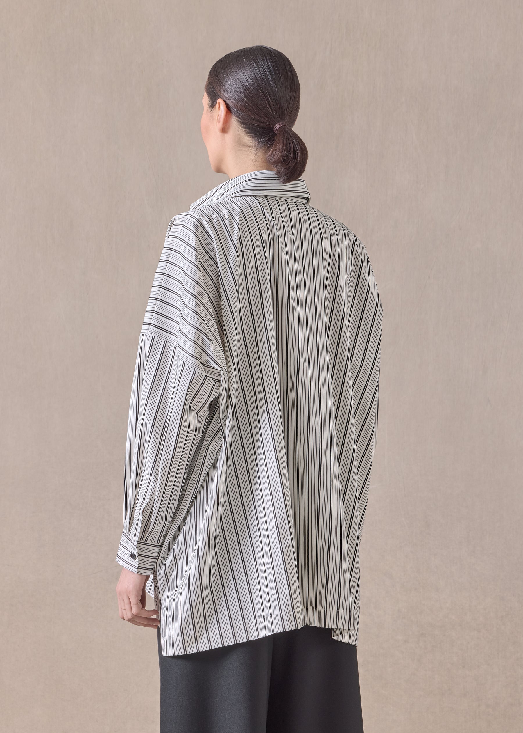 cotton wide longer back shirt with collar - long