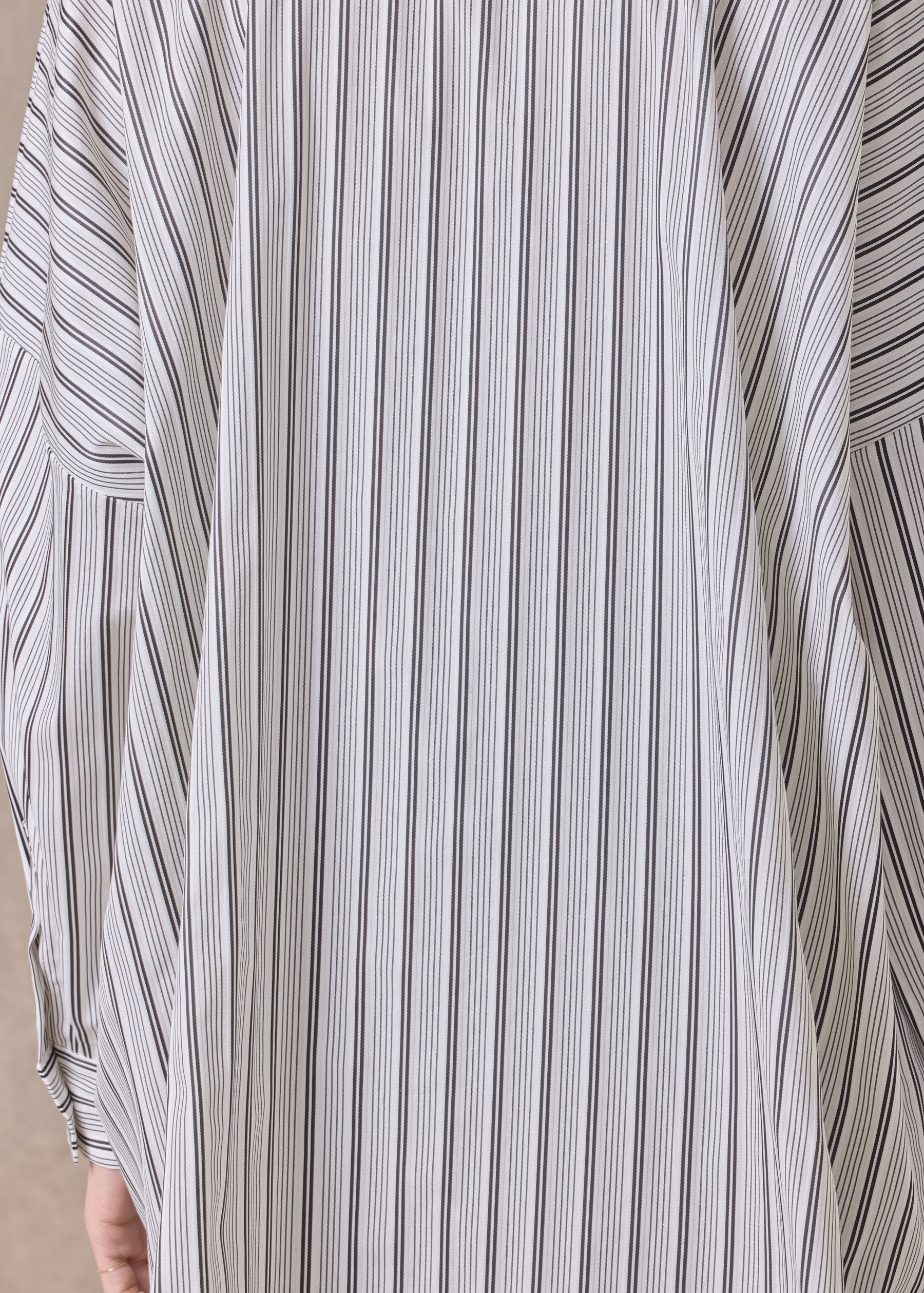 cotton wide longer back shirt with collar - long