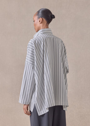 cotton wide longer back shirt with double stand collar - mid plus