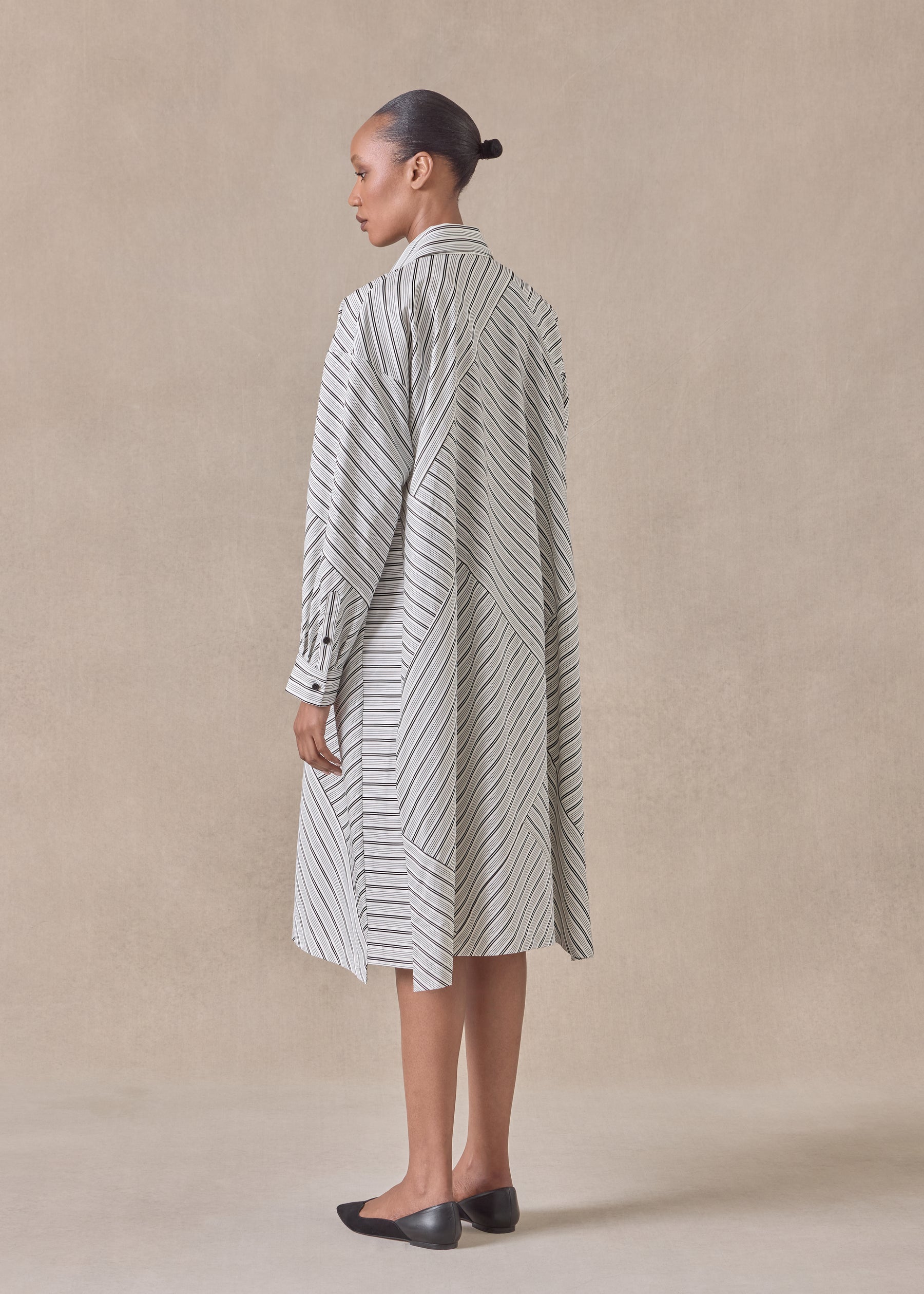 cotton slim a-line long sleeve shirt dress with collar and stepped insert -3/4 length