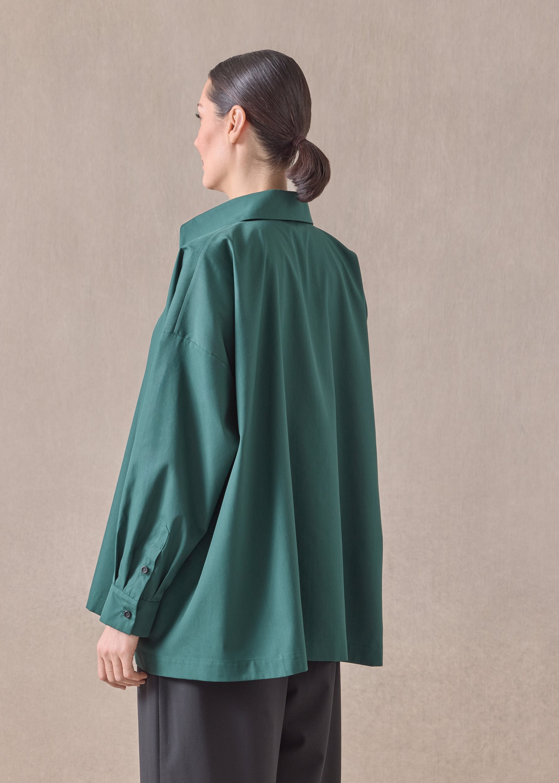 cotton angle to front side seam shirt with collar - long
