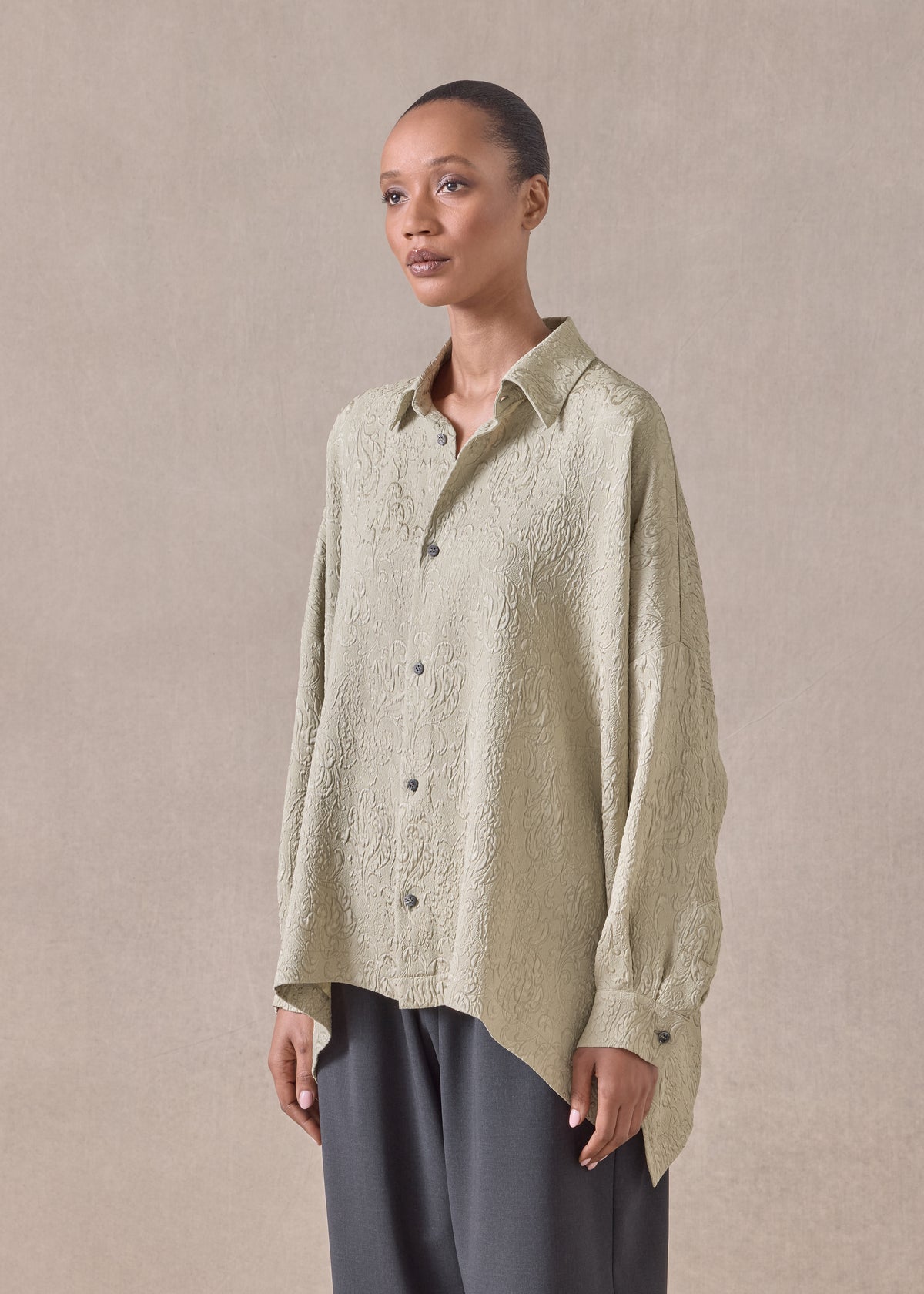 silk wide longer back shirt with collar - mid plus