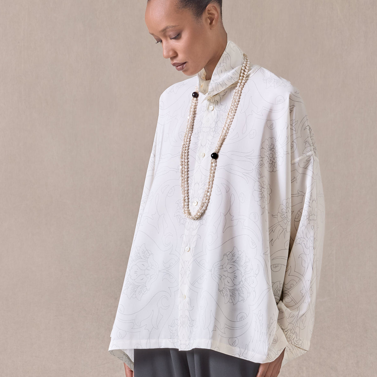 silk wide a-line scrunch neck shirt - mid plus (pencil)