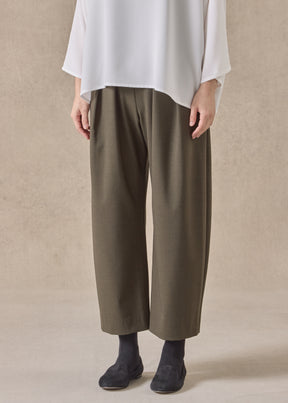 wool cropped flat front pleated trouser