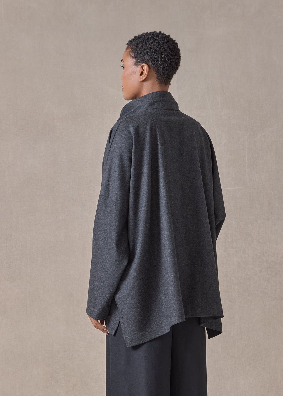 wool / cashmere wide longer back shirt with double stand collar - mid plus (charcoal)