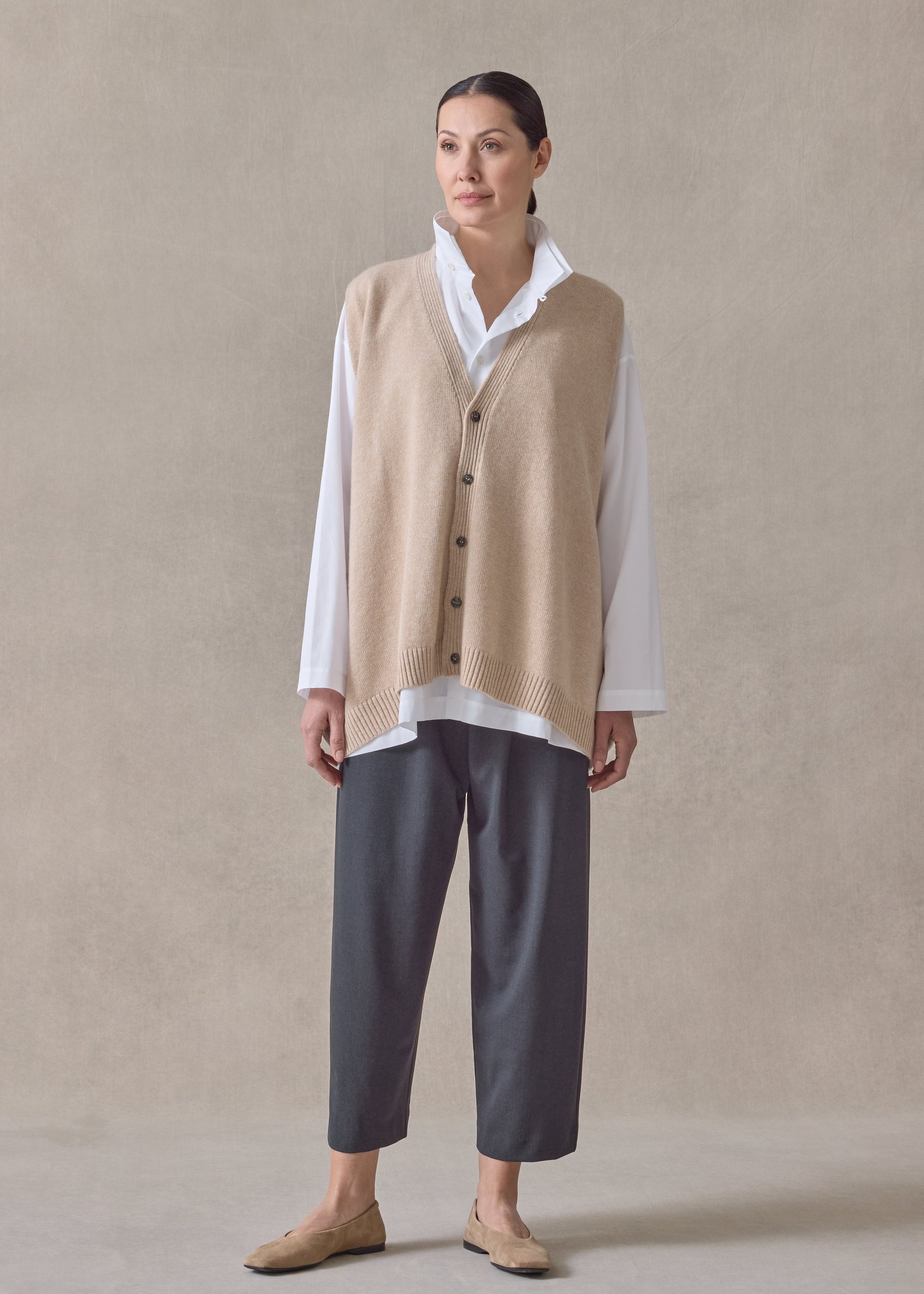 cashmere a-line sleeveless v neck cardigan - mid plus (sandstone)