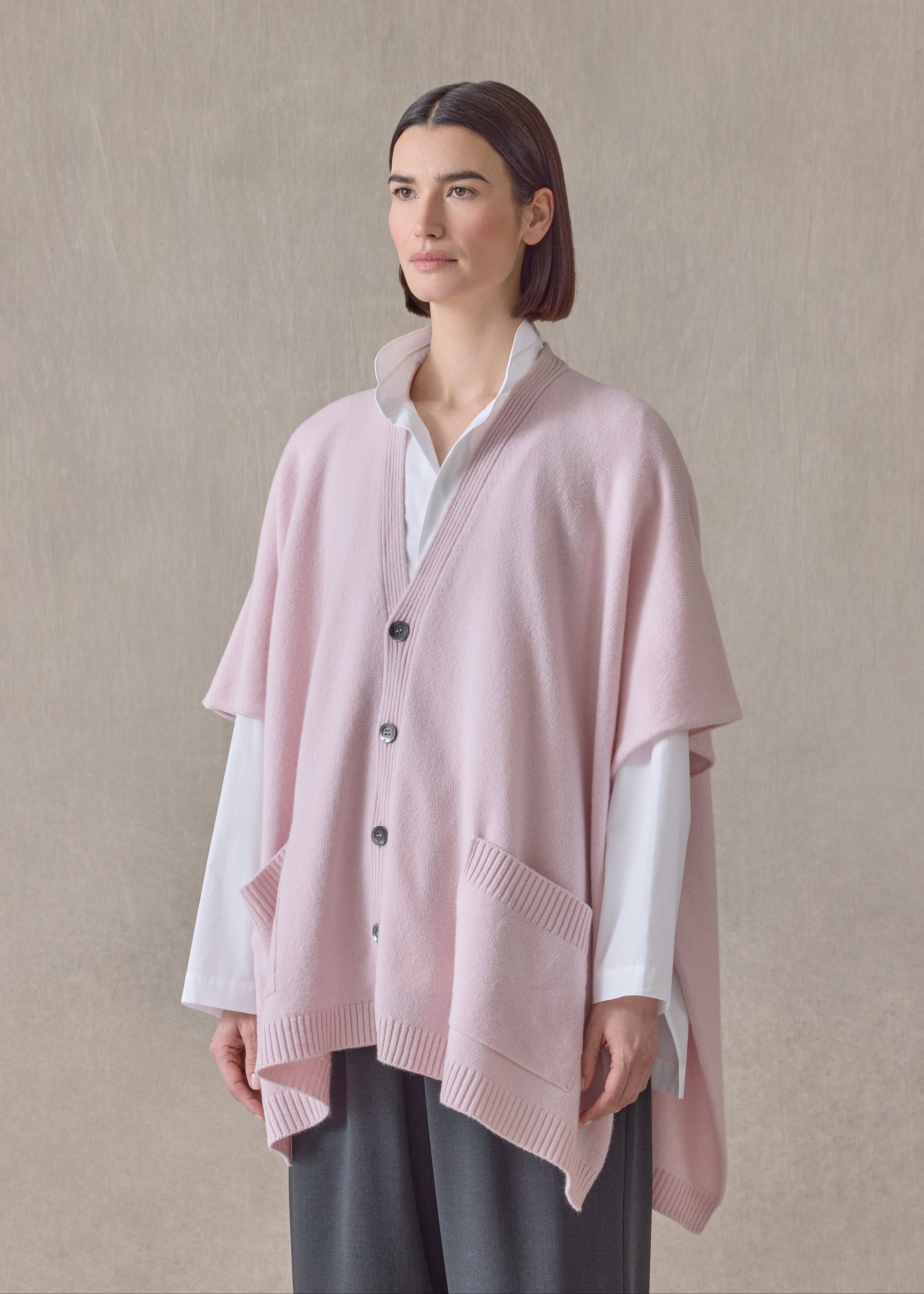 cashmere extra wide longer back slvless cardi tabard - long (cherryblossom)