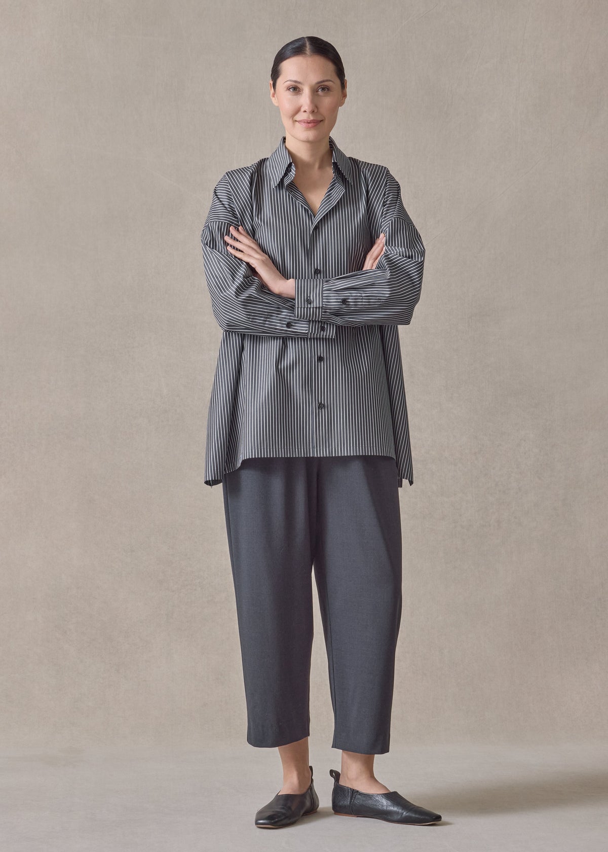 striped cotton wide a-line shirt with collar - long (charcoal)