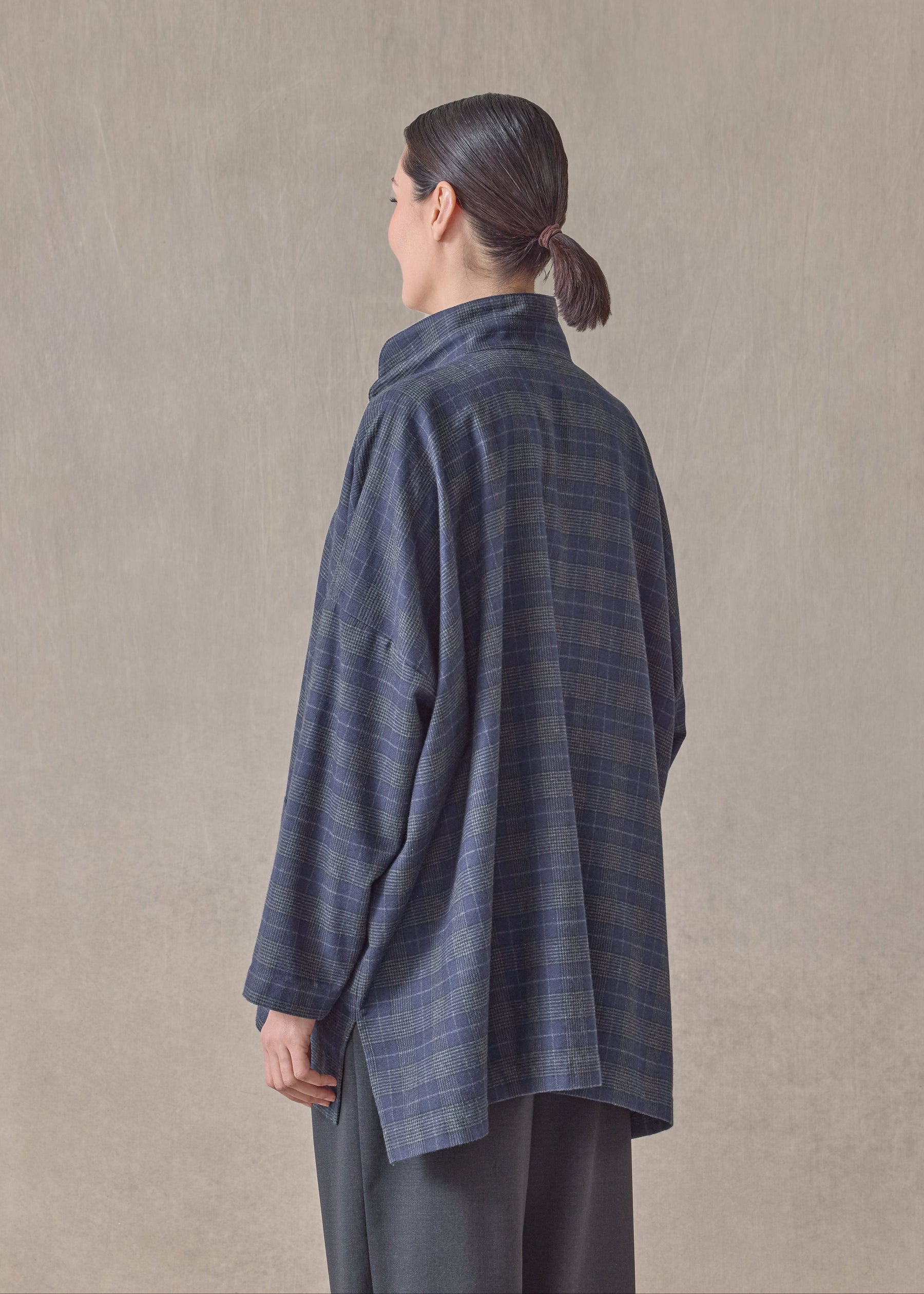 cotton wide longer back shirt jacket with double stand collar - long (navy)