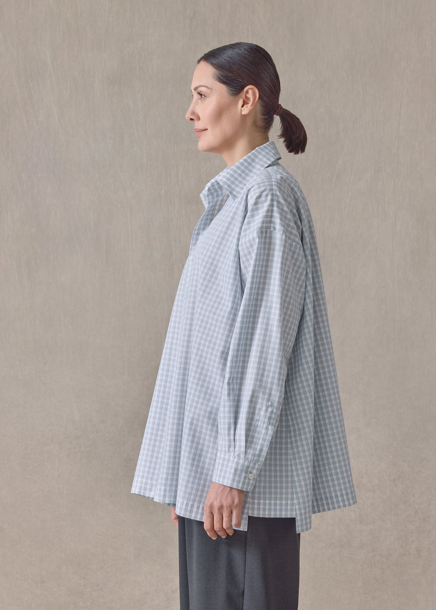 cotton mix slim a-line shirt with collar and stepped insert - long (blue)