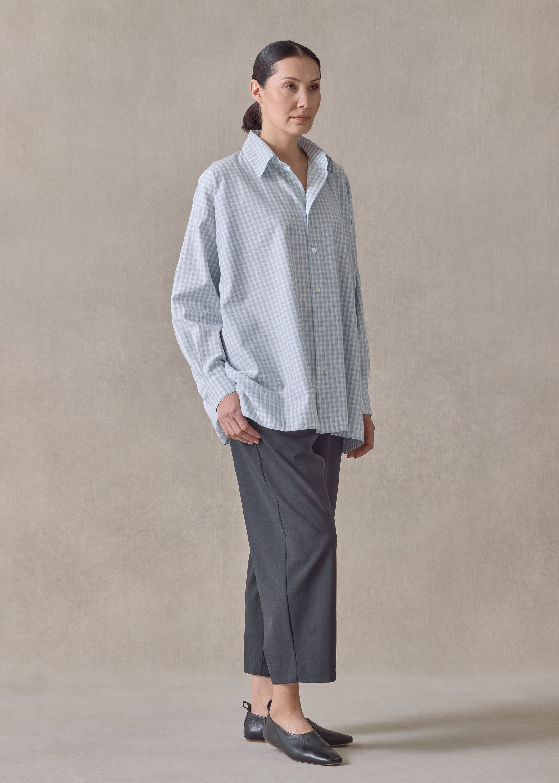 cotton mix slim a-line shirt with collar and stepped insert - long (blue)