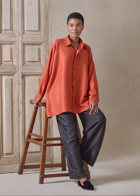 midweight silk plissé wide a-line shirt with collar - long (burntorange)