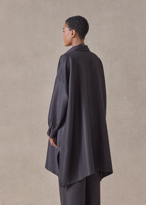 midweight silk plissé wide a-line shirt with collar- very long with slits  (espresso)